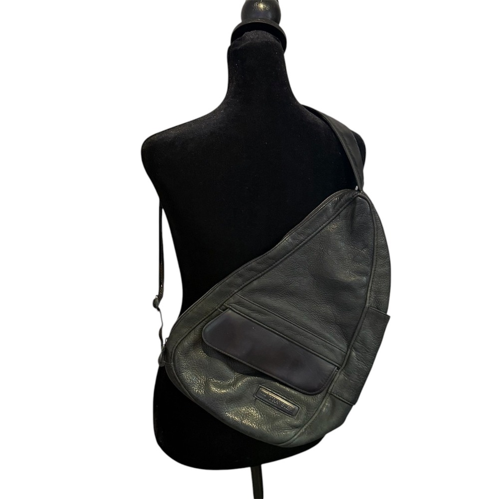 L.L. Bean Traveler Healthy Back Bag AmeriBag Medium Black Leather Sling Backpack